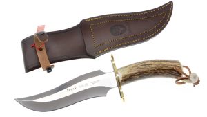 El Muela Apache  es un cuchillo de caza de alta gama, diseñado y fabricado en España por la reconocida firma Manufacturas Muela.