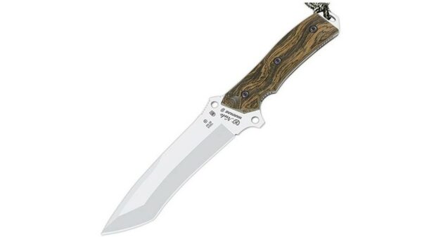 El Cuchillo Nieto es una herramienta diseñada para uso táctico, caza y supervivencia, ofreciendo una combinación perfecta de resistencia, ergonomía y eficiencia. Fabricado en Albacete, España