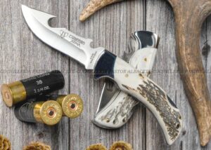 La Navaja Cudeman Xena 370-C es una pieza artesanal fabricada en Albacete (España), cuna de la cuchillería española de prestigio internacional.