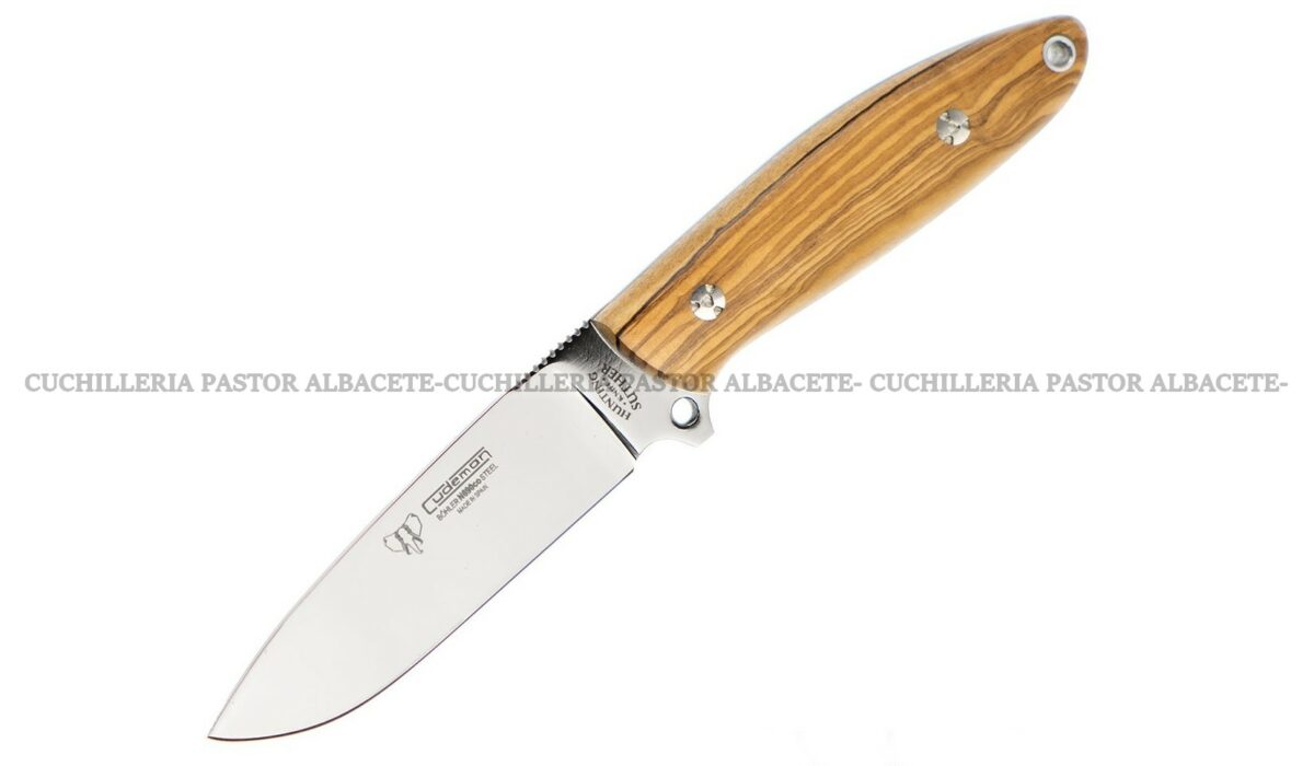 Cuchillo Cudeman Suther 255-L, es un cuchillo de caza fabricado con precisión en Albacete, España.