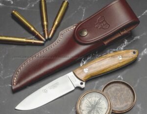 Cuchillo Cudeman Suther 255-L, es un cuchillo de caza fabricado con precisión en Albacete, España.