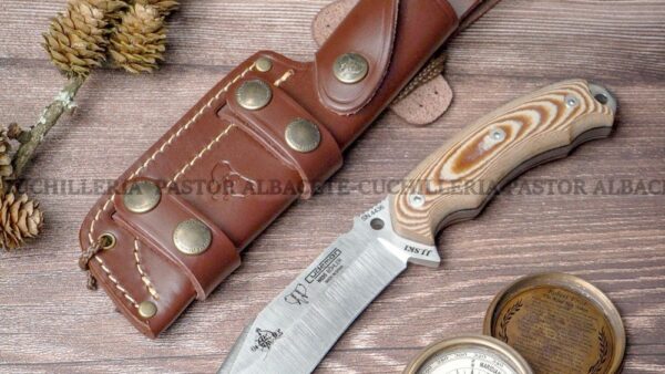 El Cudeman Entresierras 155X es uno de los cuchillos de supervivencia más reconocidos dentro del catálogo de la marca española Cudeman.