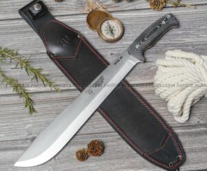 El Cudeman 252-M (SVK II) es un machete de gran formato fabricado en Albacete, España, por la reconocida casa Cudeman, especialista en cuchillos de caza, bushcraft y supervivencia.