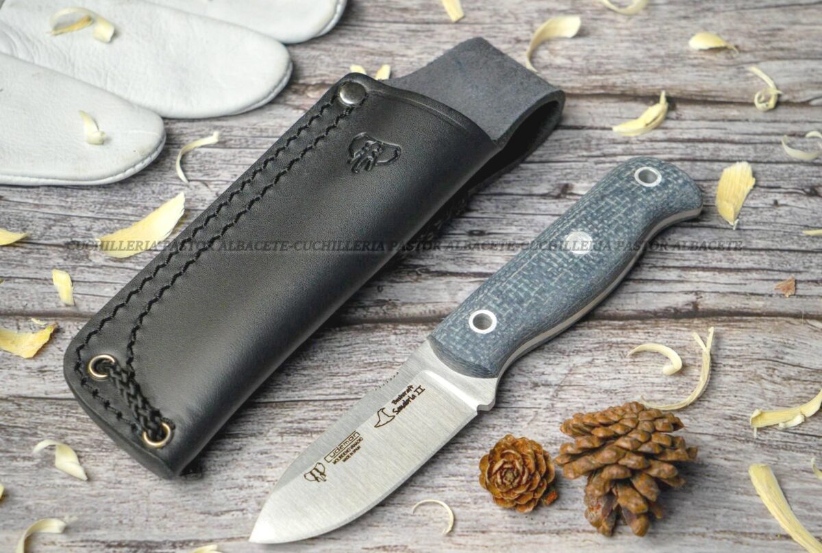 El Cuchillo Cudeman Sanabria II Yute 182-T herramienta compacta diseñada para bushcraft, supervivencia y actividades de montaña