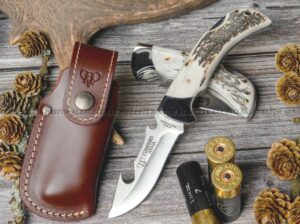 La Navaja Cudeman Xena 370-CF es una pieza artesanal fabricada en Albacete (España), cuna de la cuchillería española de prestigio internacional.