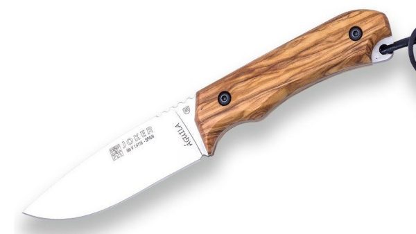 Cuchillo Joker Águila es una herramienta de alta calidad diseñada para actividades al aire libre como la caza, el camping y el senderismo. Fabricado en Albacete, España, este cuchillo destaca por sus materiales premium y su construcción robusta.