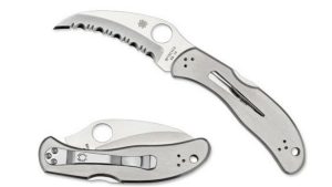 Spyderco Harpy es una navaja icónica diseñada para el corte técnico y agresivo en situaciones donde la precisión y la potencia son indispensables.