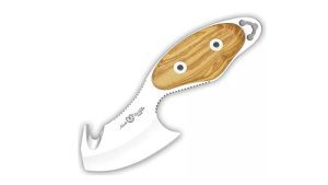 El Cuchillo Desollador Miguel Nieto es una herramienta especializada para cazadores, diseñada para garantizar cortes limpios y precisos en tareas de desuello y procesamiento de piezas.