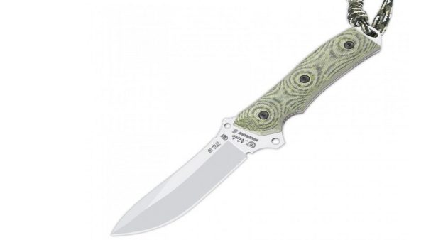 El Cuchillo Nieto es una herramienta diseñada para uso táctico, caza y supervivencia, ofreciendo una combinación perfecta de resistencia, ergonomía y eficiencia.