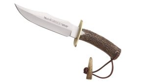 Cuchillo Muela Gredos 17 es un cuchillo de caza de alta gama, diseñado y fabricado en España por la reconocida firma Manufacturas Muela
