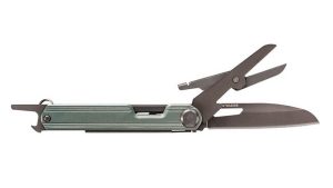 El Gerber Armbar Slim Cut, es una multiherramienta compacta. Con la colección Armbar, Gerber entra en el mundo de las multiherramientas delgadas.