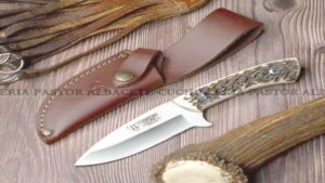 Cuchillo Cudeman Colibri I 133-C– Desollador profesional con empuñadura de asta de ciervo