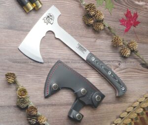 El Hacha Cudeman Eagle 175-M Micarta negra  es una pieza única de la cuchillería artesanal española,