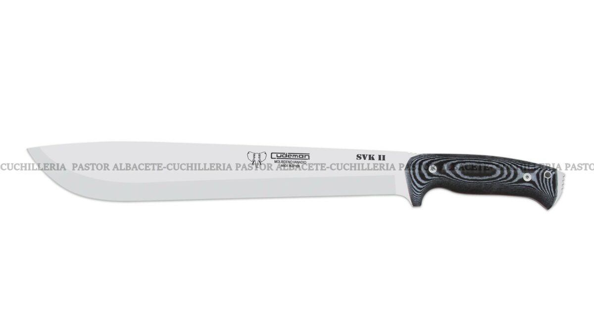 El Cudeman 252-M (SVK II) es un machete de gran formato fabricado en Albacete, España, por la reconocida casa Cudeman, especialista en cuchillos de caza, bushcraft y supervivencia.
