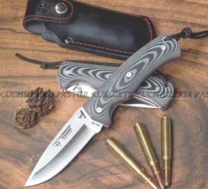 La Cudeman Ranger 327-MF es una navaja de supervivencia profesional diseñada y fabricada en Albacete (España),