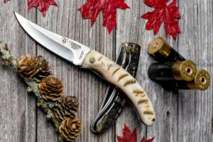La Navaja Cudeman Cazorla 374-M es una pieza de alta calidad fabricada en Albacete (España) por la prestigiosa marca Cudeman.