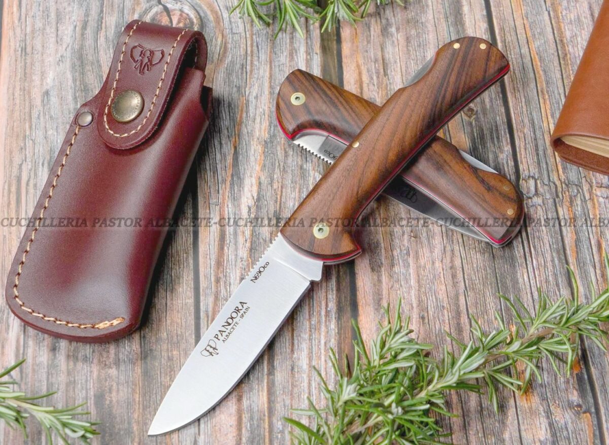 Navaja Cudeman Pandora 388-GF es una obra maestra de la cuchillería artesanal de Albacete (España), fabricada por la reconocida casa Cudeman.