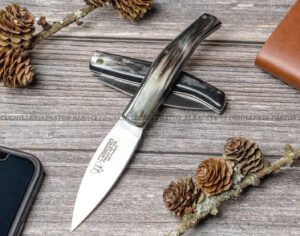 La Navaja Cudeman Catalana es un icono de la cuchillería tradicional española. Fabricada íntegramente en Albacete (España)
