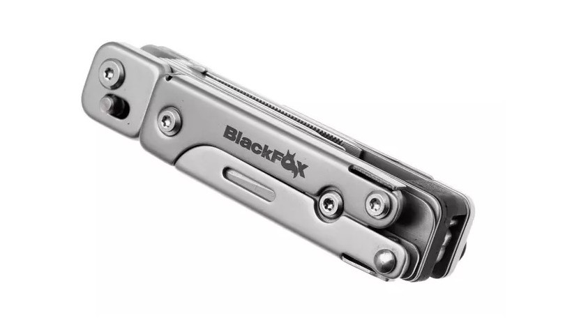 Black Fox Solver BF-207 es una multiherramienta compacta plegable de bolsillo, fabricada para ofrecer un conjunto completo de funciones