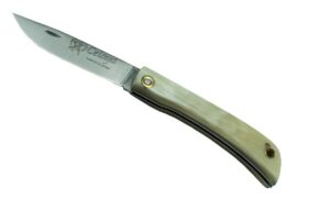 La Navaja Celaya Campera es una pieza artesanal clásica de Albacete