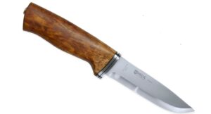 Helle Alden H076 es uno de los modelos más equilibrados y versátiles de la prestigiosa marca noruega Helle, reconocida mundialmente por su fabricación artesanal y su filosofía de diseño centrada en la funcionalidad real en la naturaleza.