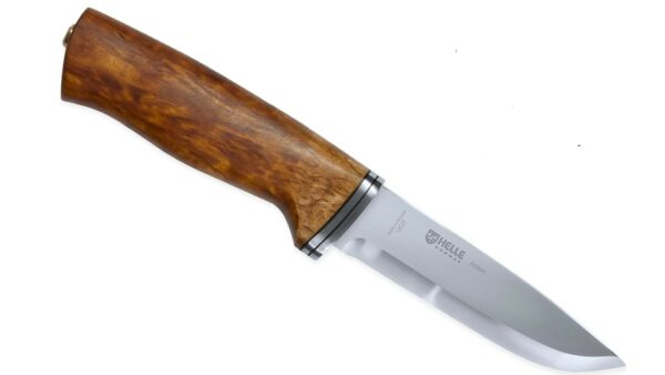 Helle Alden H076 es uno de los modelos más equilibrados y versátiles de la prestigiosa marca noruega Helle, reconocida mundialmente por su fabricación artesanal y su filosofía de diseño centrada en la funcionalidad real en la naturaleza.