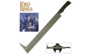 La Cimitarra Uruk-Hai de Saruman es una pieza ornamental, creada con un nivel de detalle excepcional para satisfacer incluso a los seguidores más exigentes de El Señor de los Anillos.