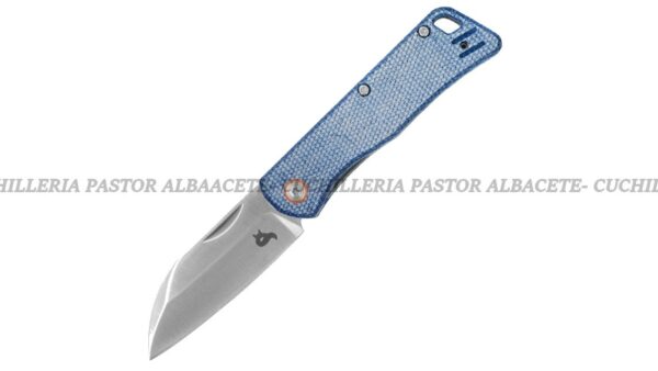 La BlackFox Teeny BF-785 MIBL Micarta Azul es una navaja EDC compacta, ligera y discreta,