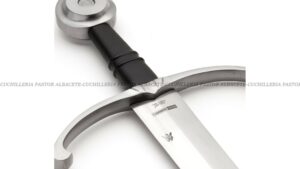 La Royal Armouries Sword #IX.1426 es una extraordinaria espada de caballero datada a finales del siglo XV, probablemente de procedencia inglesa.