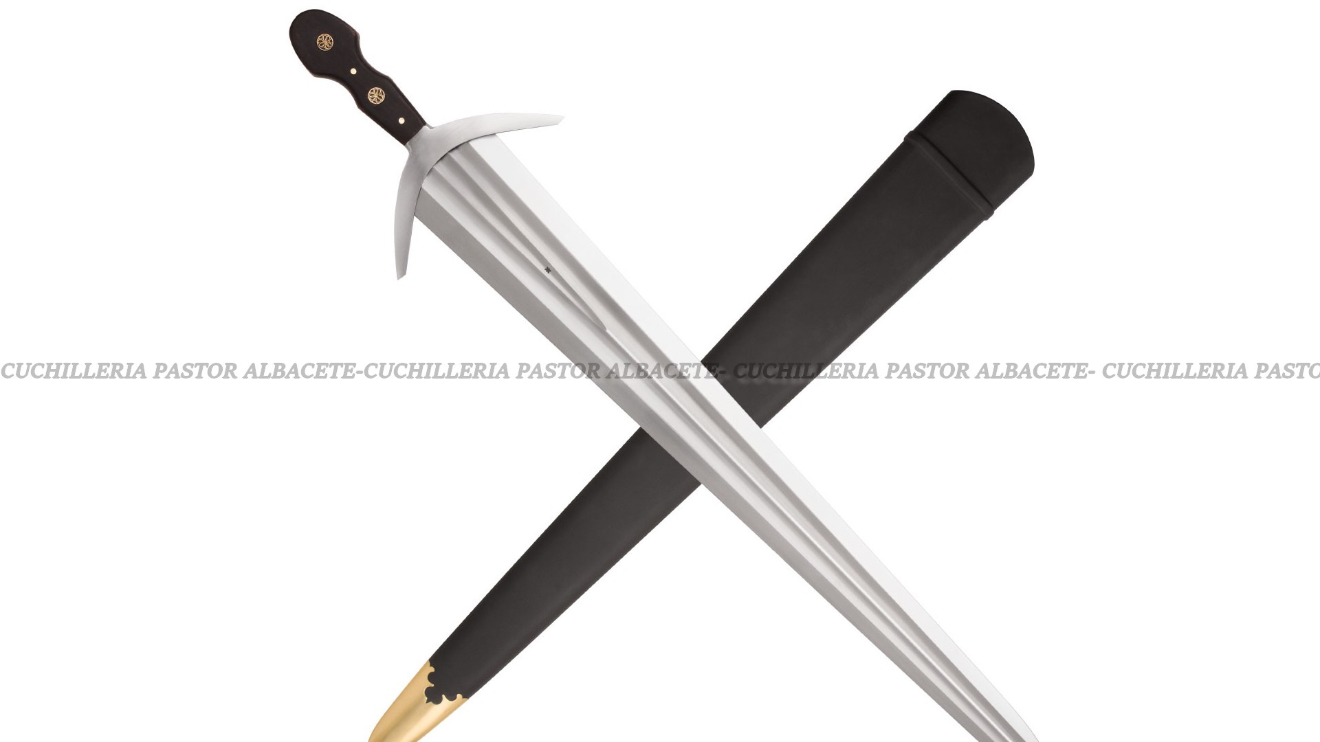 La Cinquedea es una espada corta o daga grande de origen italiano,