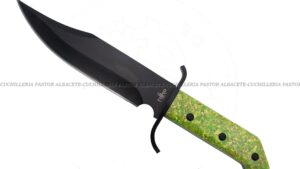 El cuchillo Third H1100V estilo Bowie es una herramienta potente y versátil, diseñada especialmente para actividades de caza, supervivencia y uso outdoor.