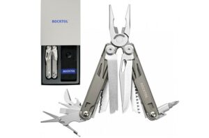 ROCKTOL SK02VG 19 en 1 es una multiherramienta compacta, resistente y de alto rendimiento, diseñada para quienes buscan calidad premium en un formato portátil. Equipada con hoja de acero VG-10 y estructura en acero inoxidable, es perfecta para uso diario (EDC), outdoor, bricolaje y situaciones exigentes.