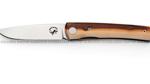 Navaja Salamandra Martina Madera de Pistacho  Liner Lock