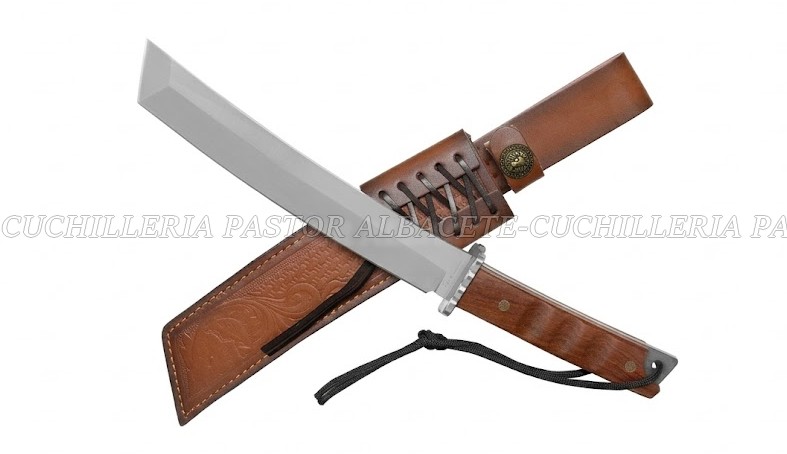 El Cuchillo Albainox Wakizashi 32865 es una pieza única inspirada en la legendaria espada corta samurái japonesa Wakizashi,